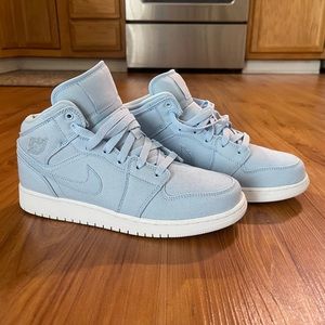 Nike Jordan 1 Mid - size 6.5Y - Canvas Ice Blue